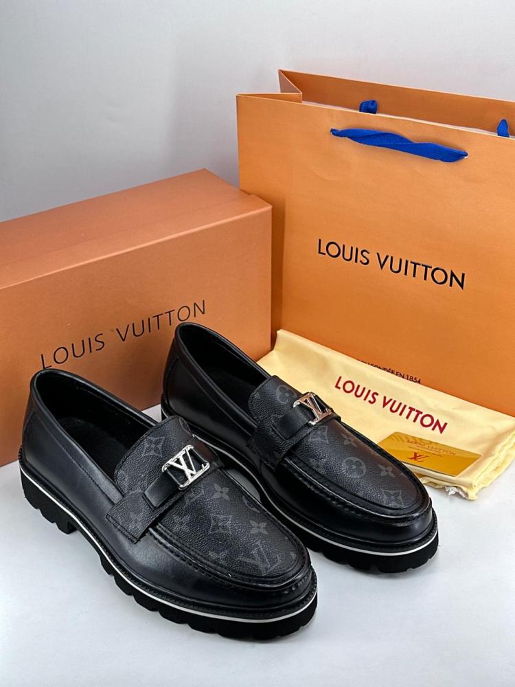 حذاء LV Loafers رسمي