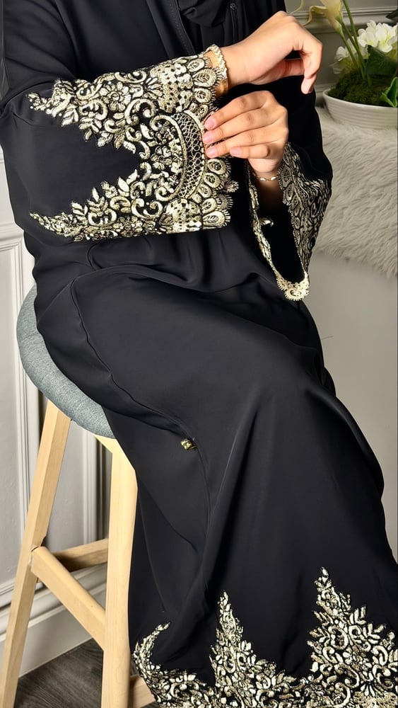 عباية عيوش