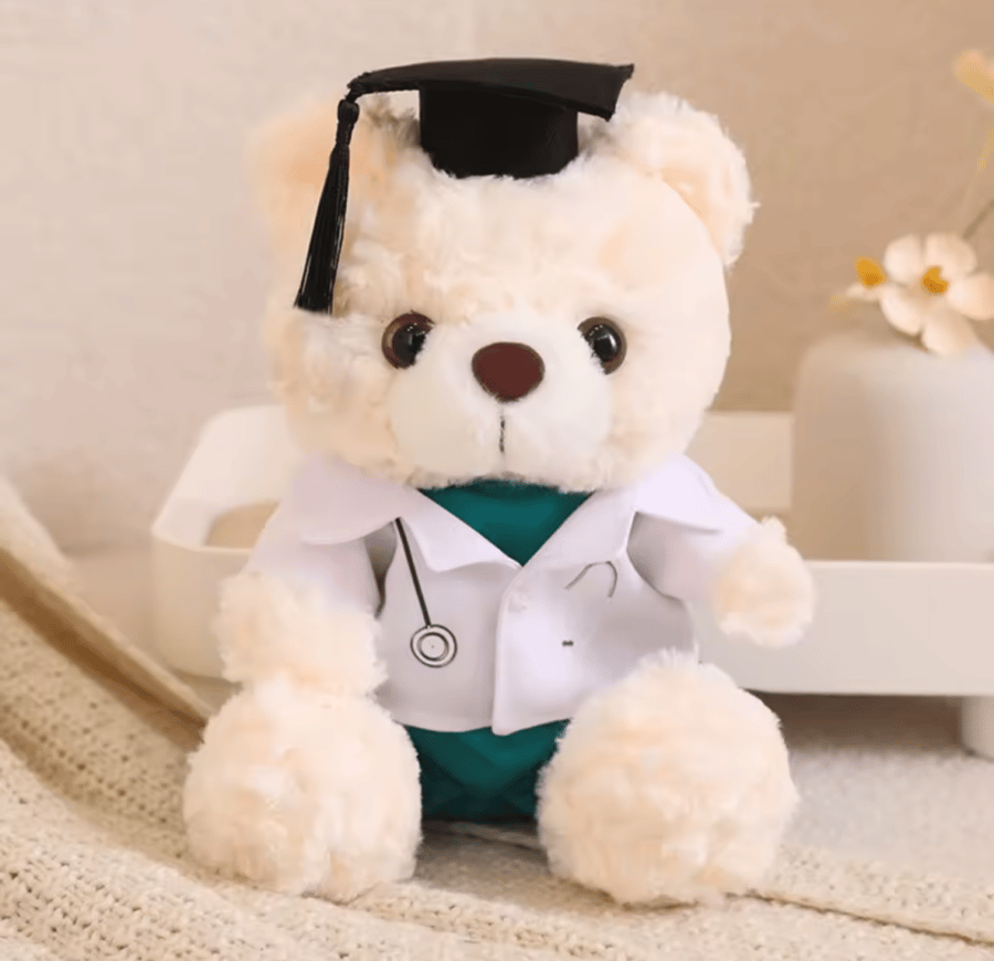 دميه دبدوب تخرج طب متوفر بعدة اللوان