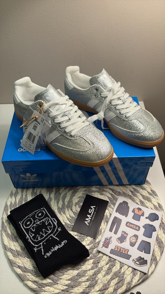 شوز Adidas Samba اللون فضي لامع (براق/جليتر)
