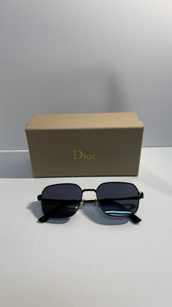 DIOR CLASSIC