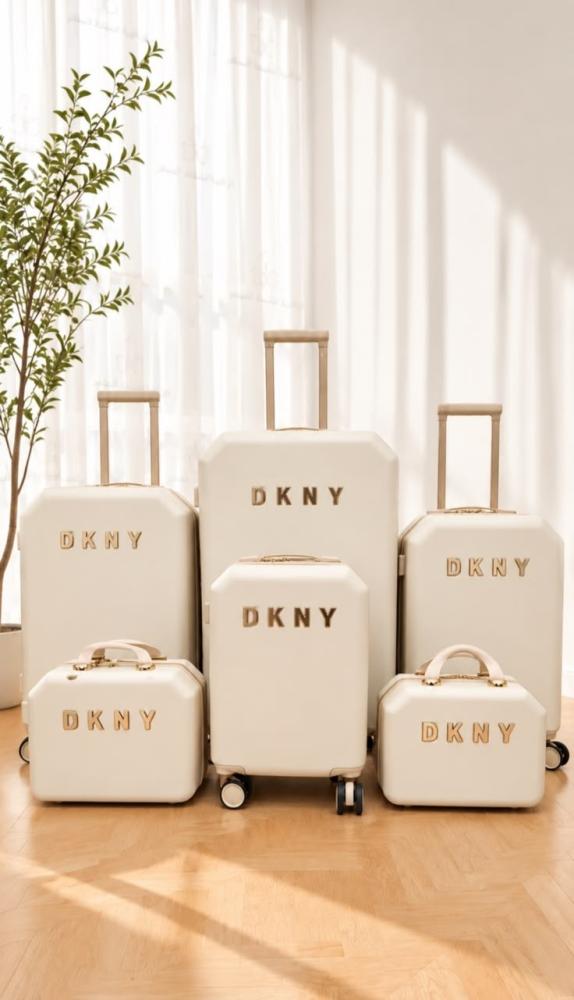طقم DKNY مكون من 6 قطع