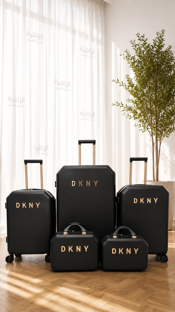 طقم DKNY مكون من 5 قطع