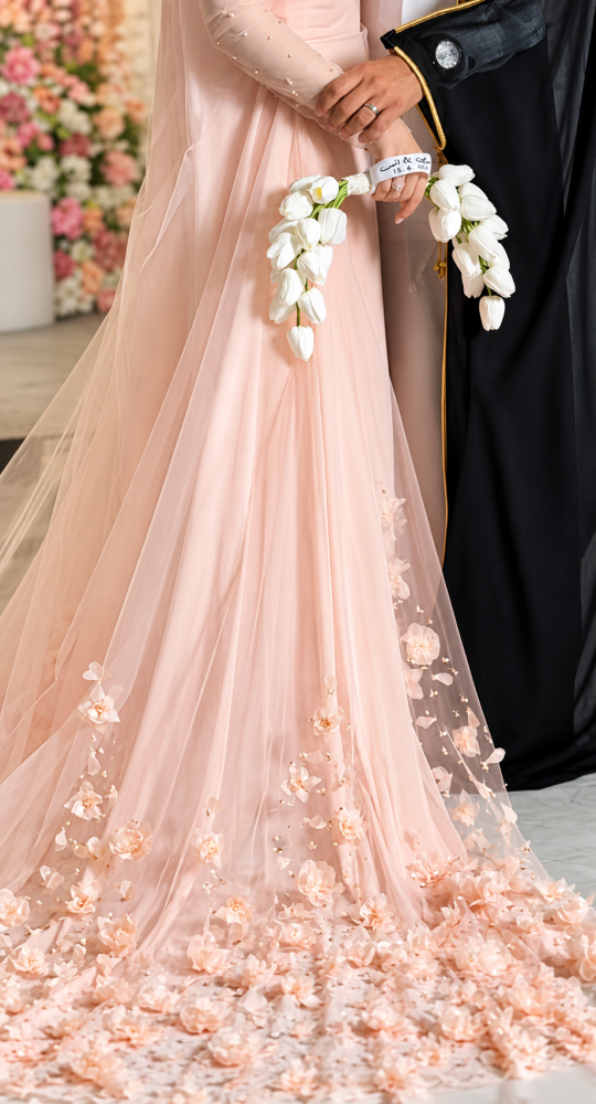 مسكة عروس ( توليب ابيض )