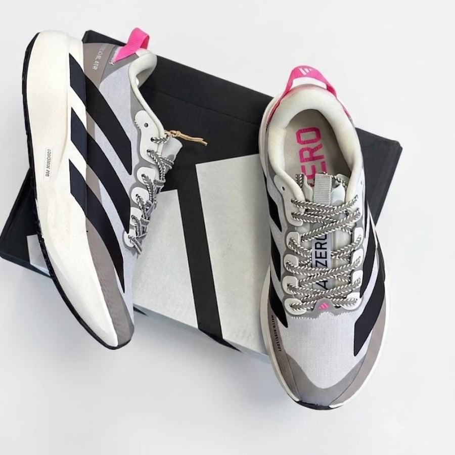 Adidas Adizero Evo SL باللون الأسود / الابيض