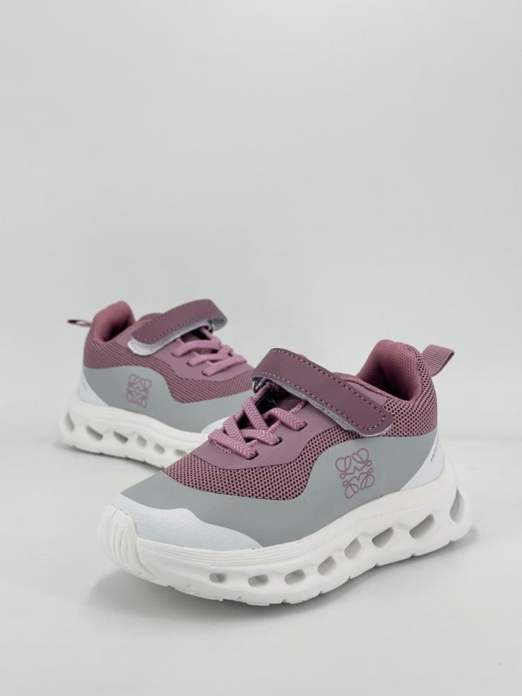 حذاء أون الرياضي للأطفال – On Running Shoes باللون الوردي