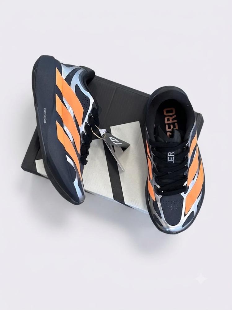 Adidas Adizero Evo SL باللون الأسود / الأسود