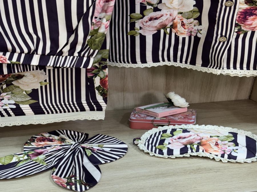 Elegant feminine French house wear