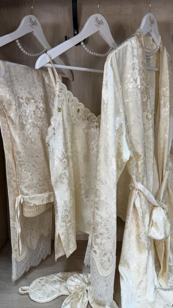 Elegant silk pajamas set