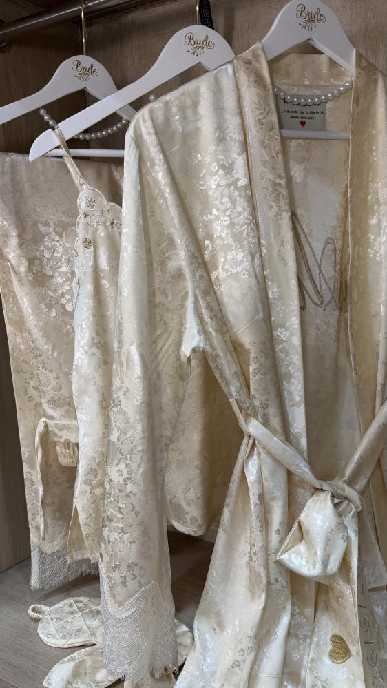Elegant silk pajamas set