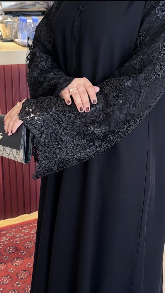 عباية نجوى