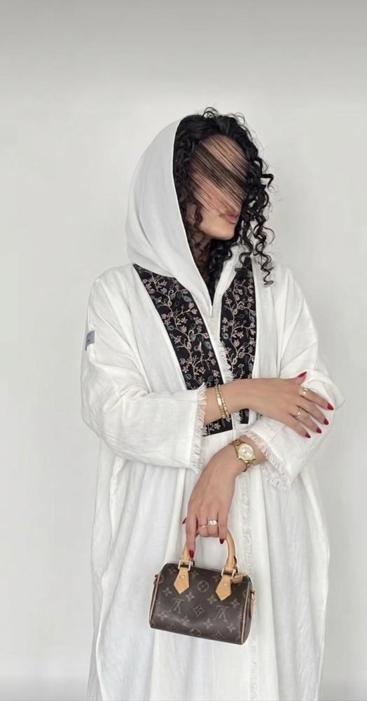 Y1