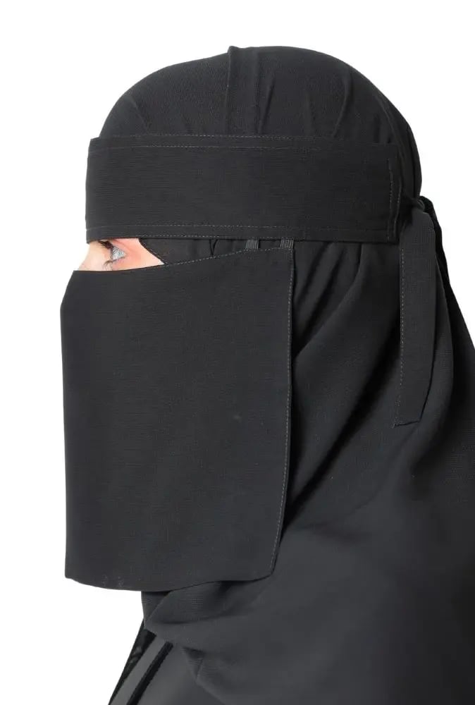 نقاب وسط