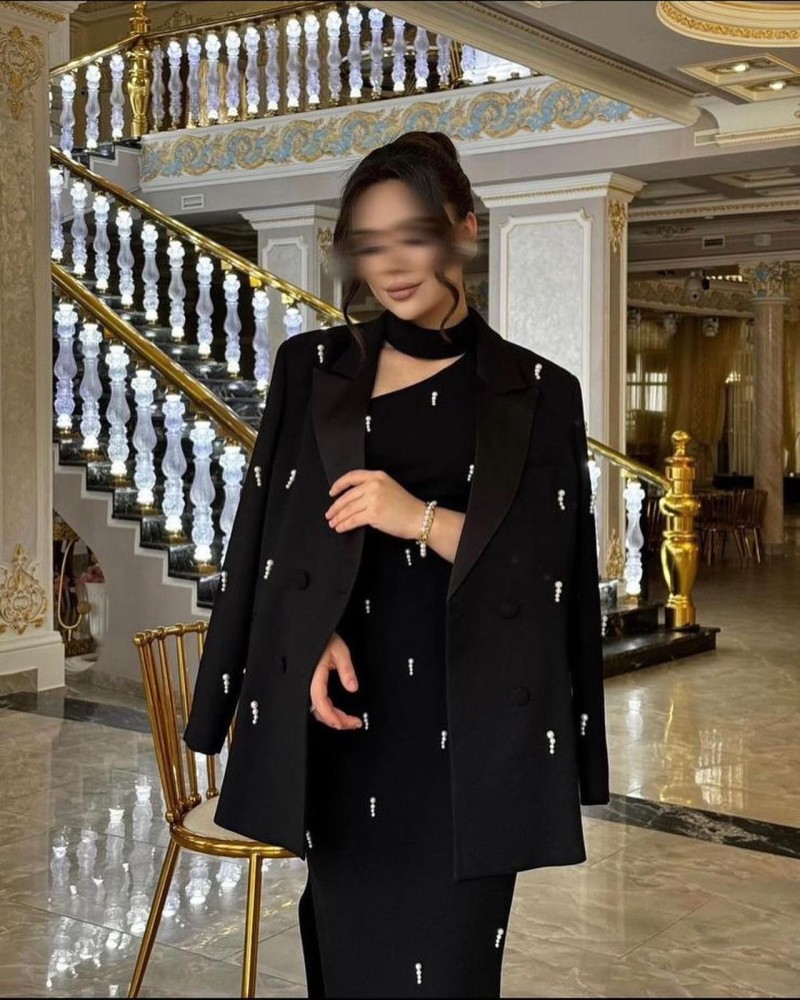 فستان على جاكيت