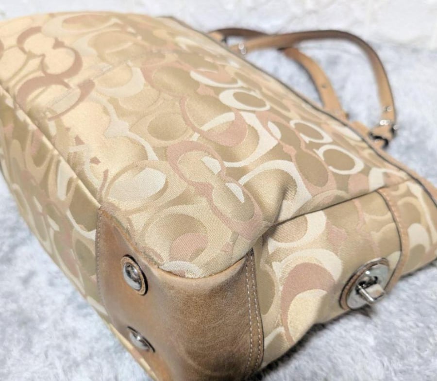 Couch bag tote