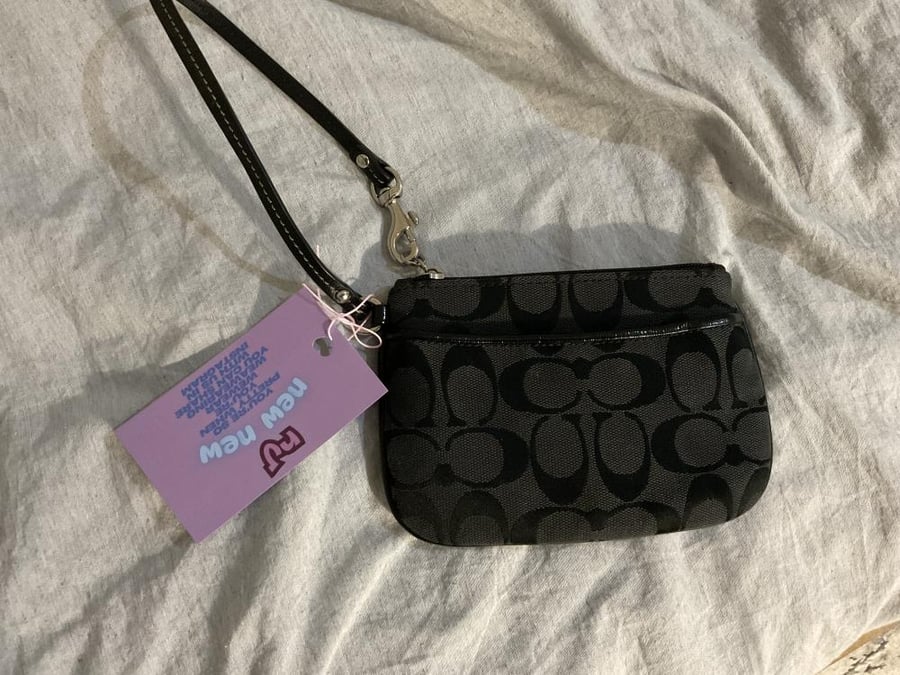 Vintage wallet, bag couch black 00s