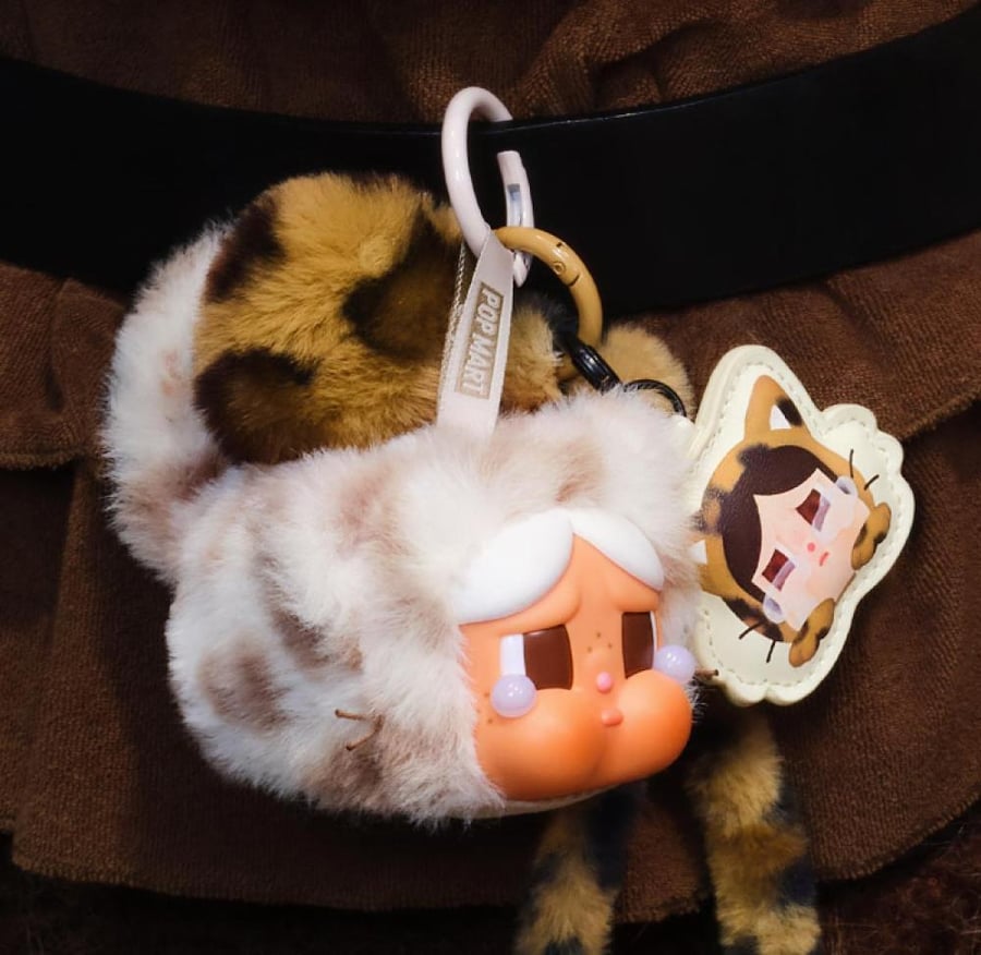 CRYBABY Wild but Cutie Series - Vinyl Plush Pendant Blind Box طلب مسبق ⭕️