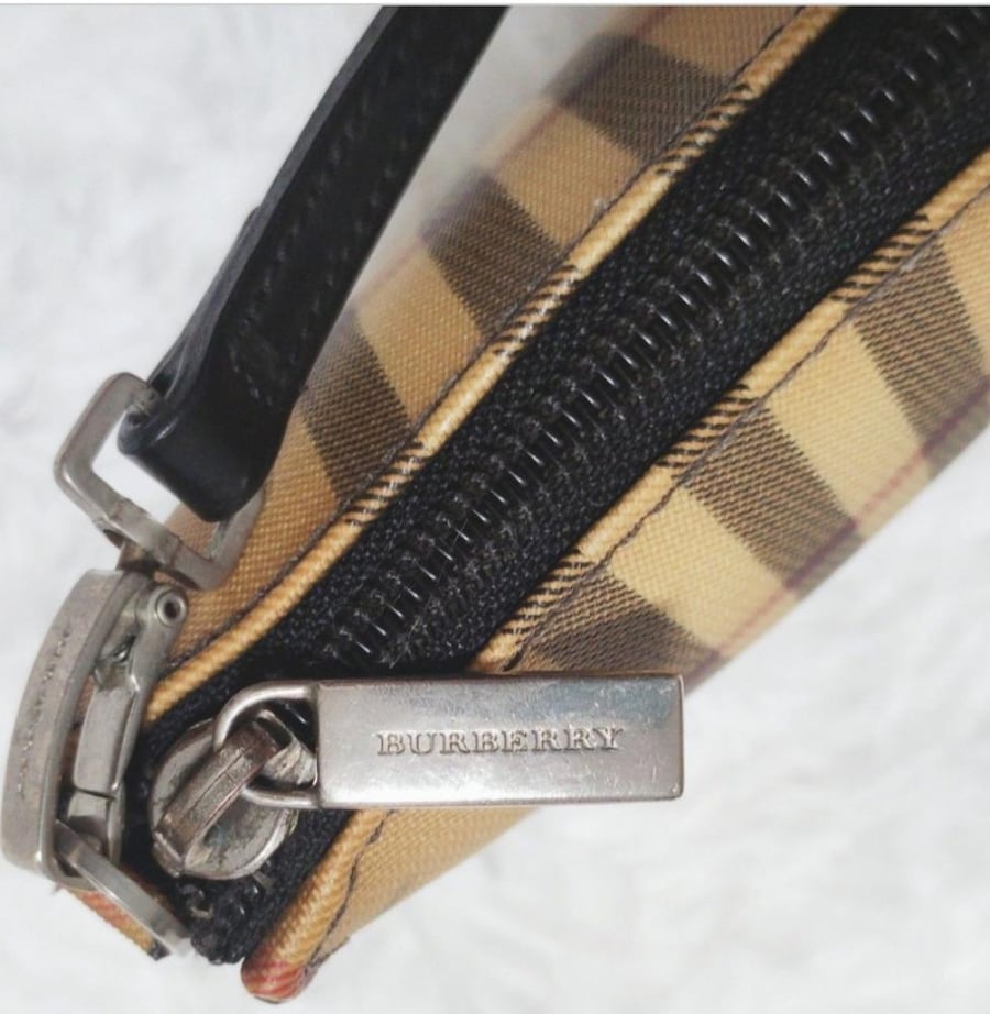 BURBERRY LONDON