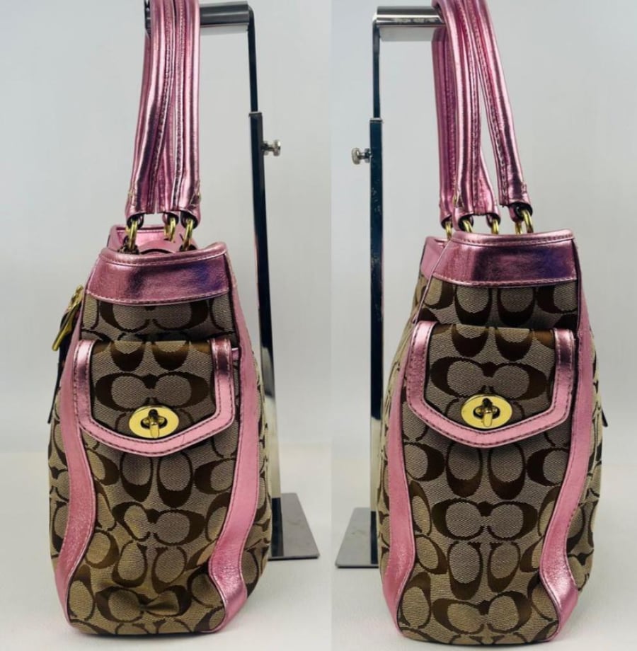 COACH tote bag, shoulder bag, Y2K signature design.