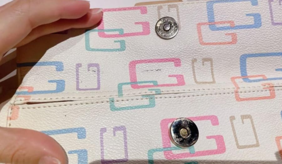 GUESS 幾何学模様のハンドバッグ