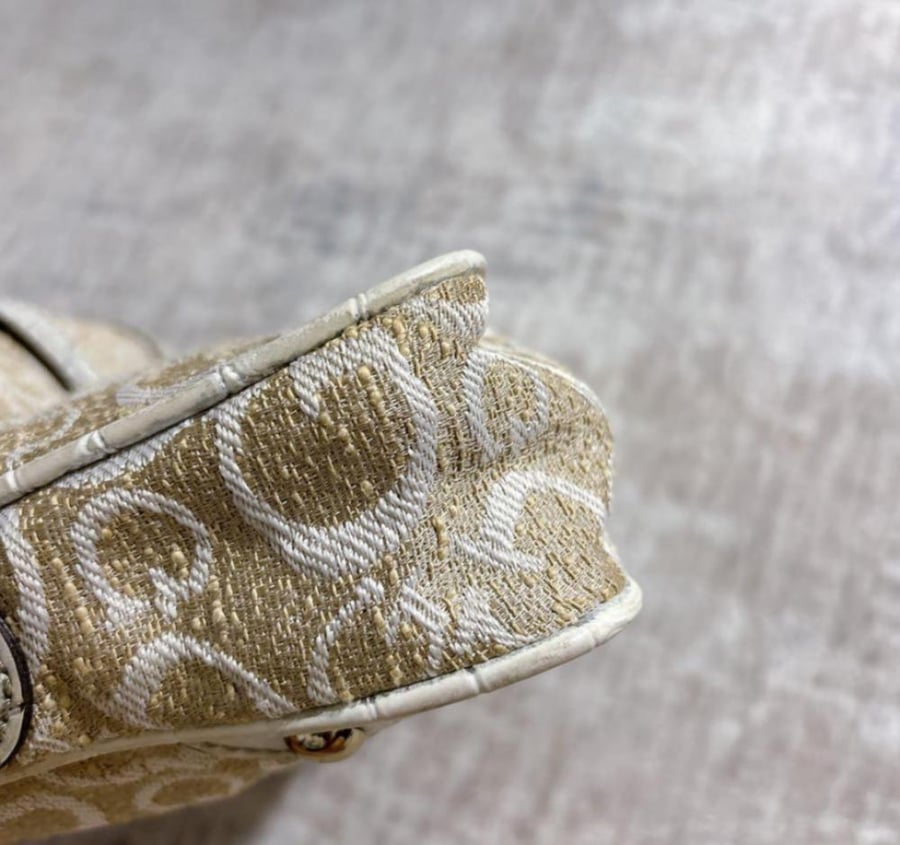 y2k archive GUESS handbag soho signatureنادره