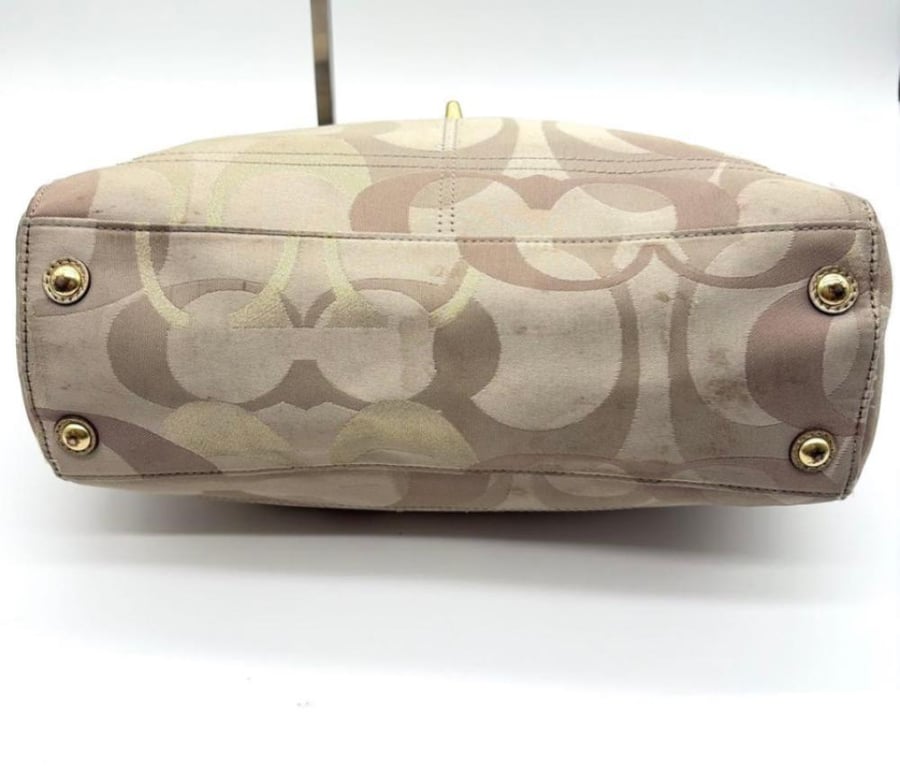 COACH Signature Turnlock Shoulder Bag 2008