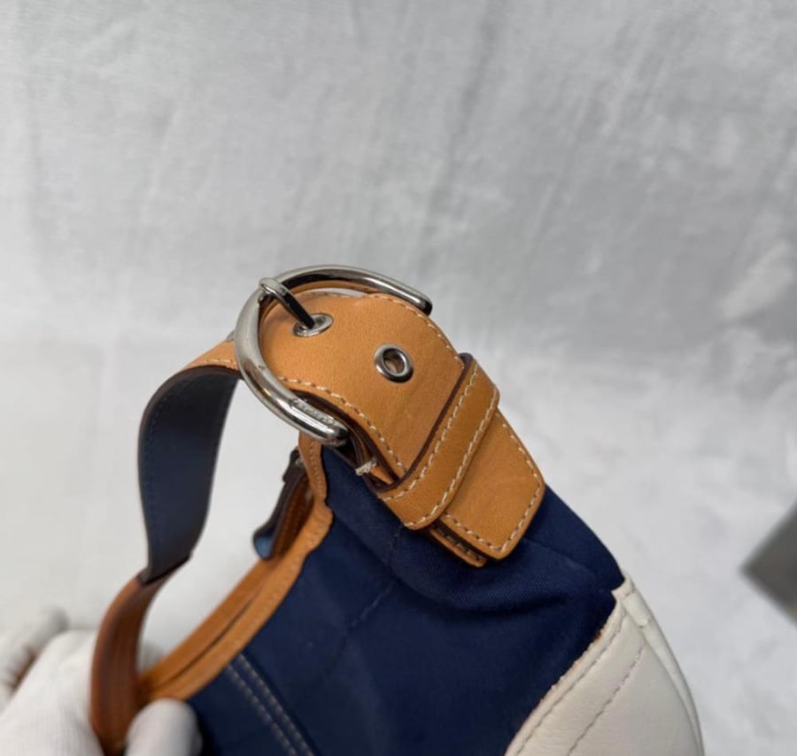 2008 coach  shoulder bag flower