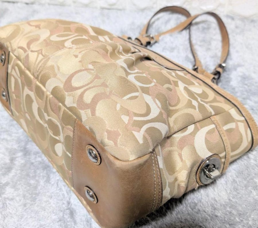 Couch bag tote