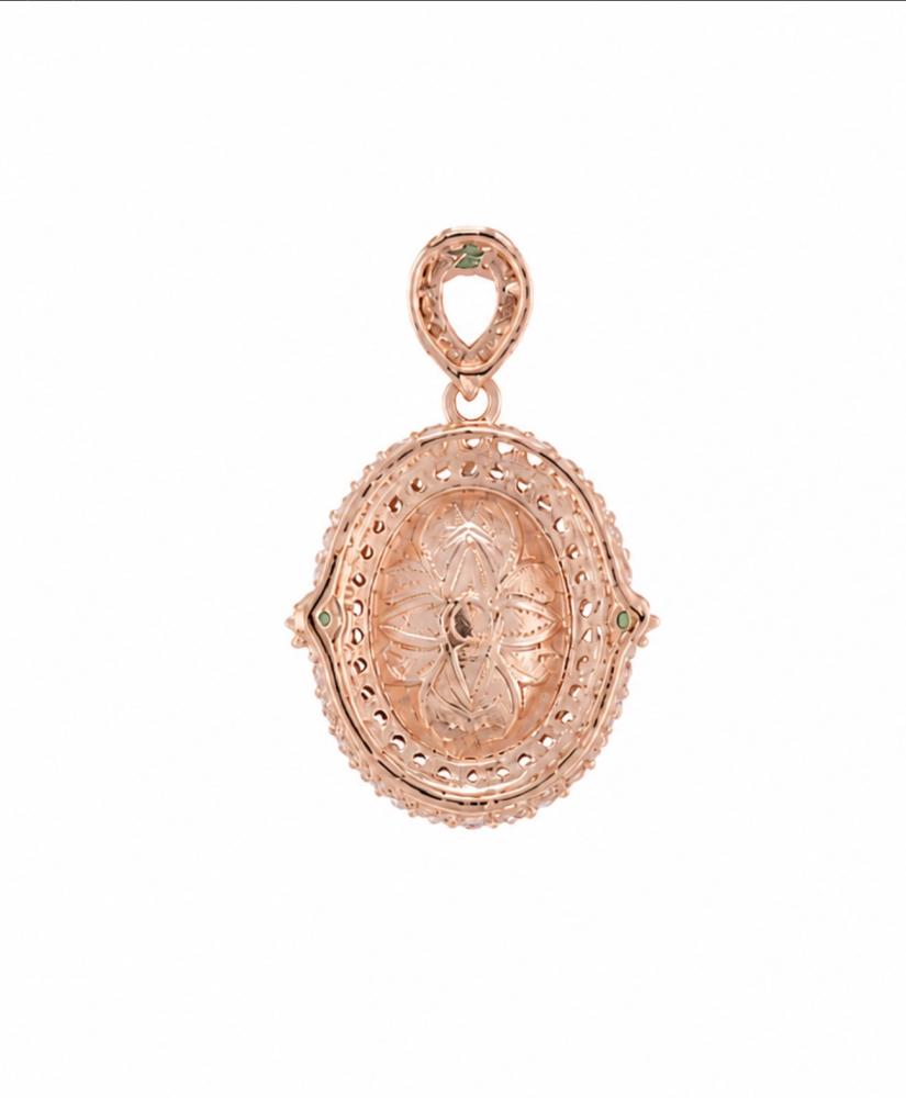 تعليقة Elegant Oval Gemstone