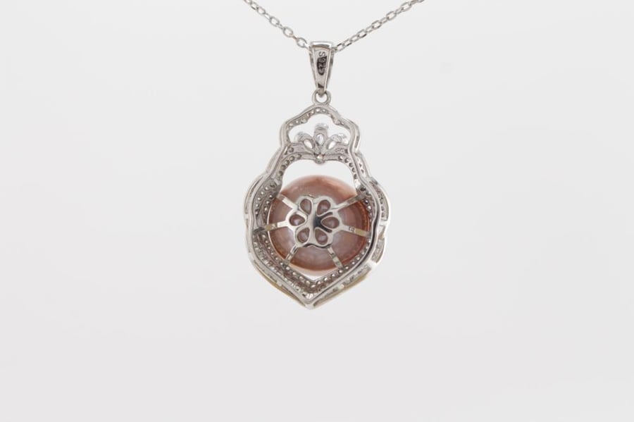 Royal Pearl قلادة
