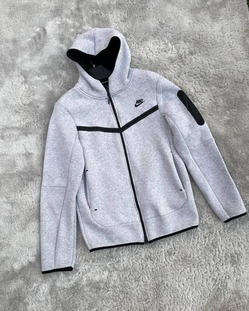 Nike tech Hoodi