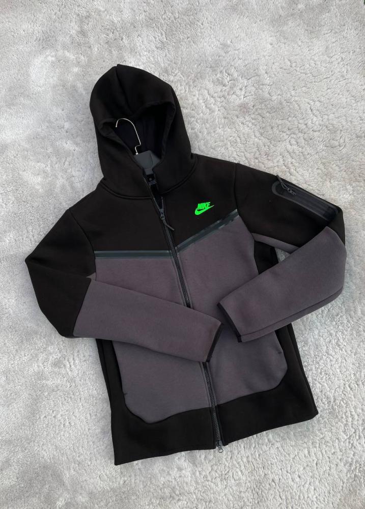 Nike tech Hoodi