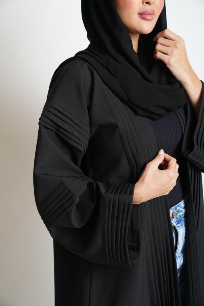 عباية مميزة بكسرات عملية كريب ياباني