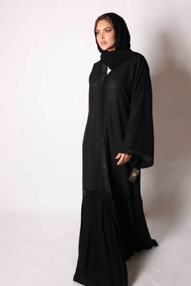 عباية كِسر من الأسفل حرير مع ثل ناعم