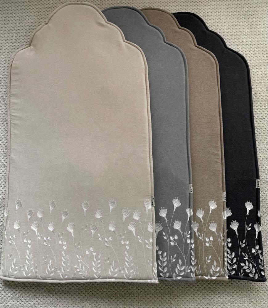 Prayer rug with sponge (embroidery / without embroidery) 1