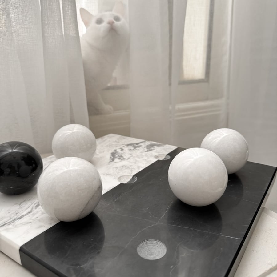 A masterpiece of marble circles