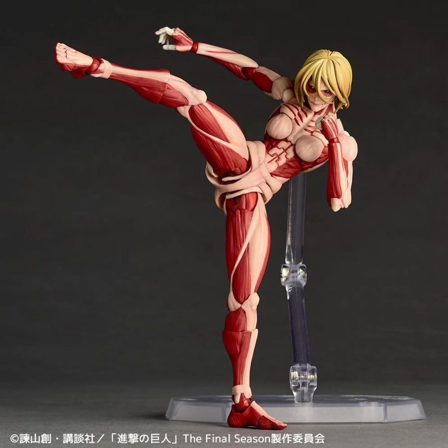 Revoltech Amazing Yamaguchi Attack on Titan: Female Titan