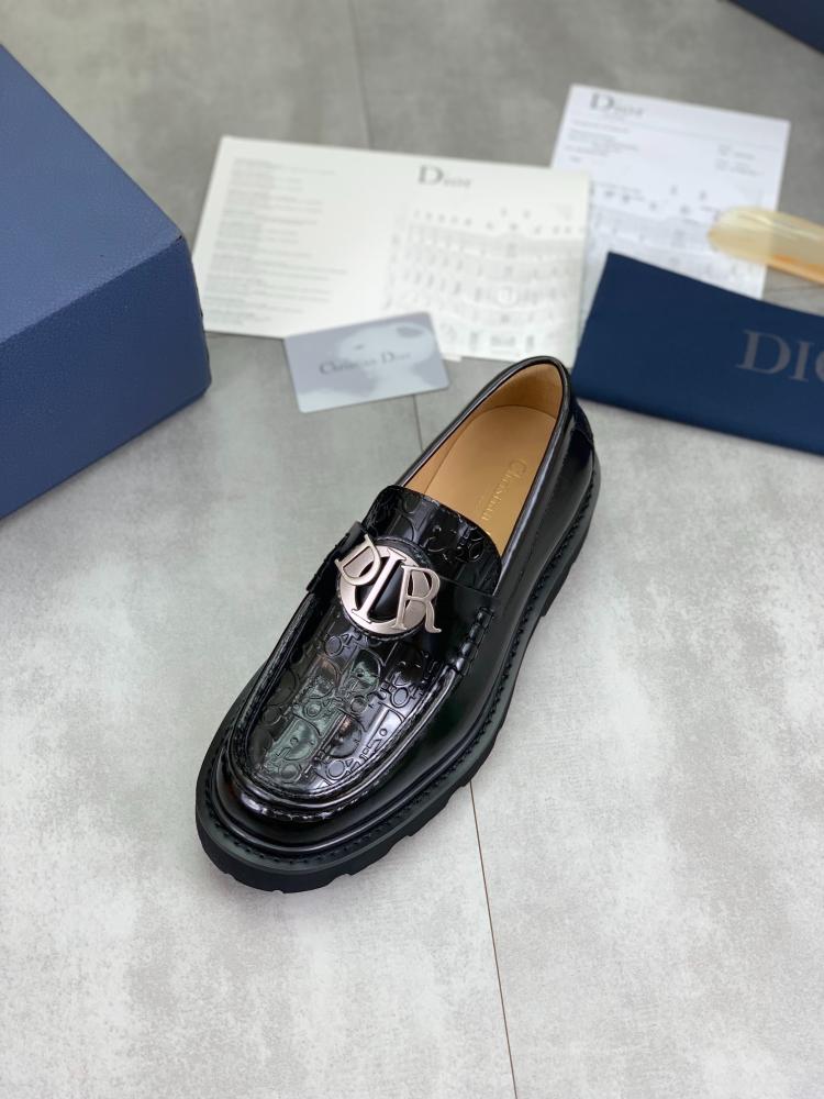 Luxury men's razor from Dior, imitation, on quality