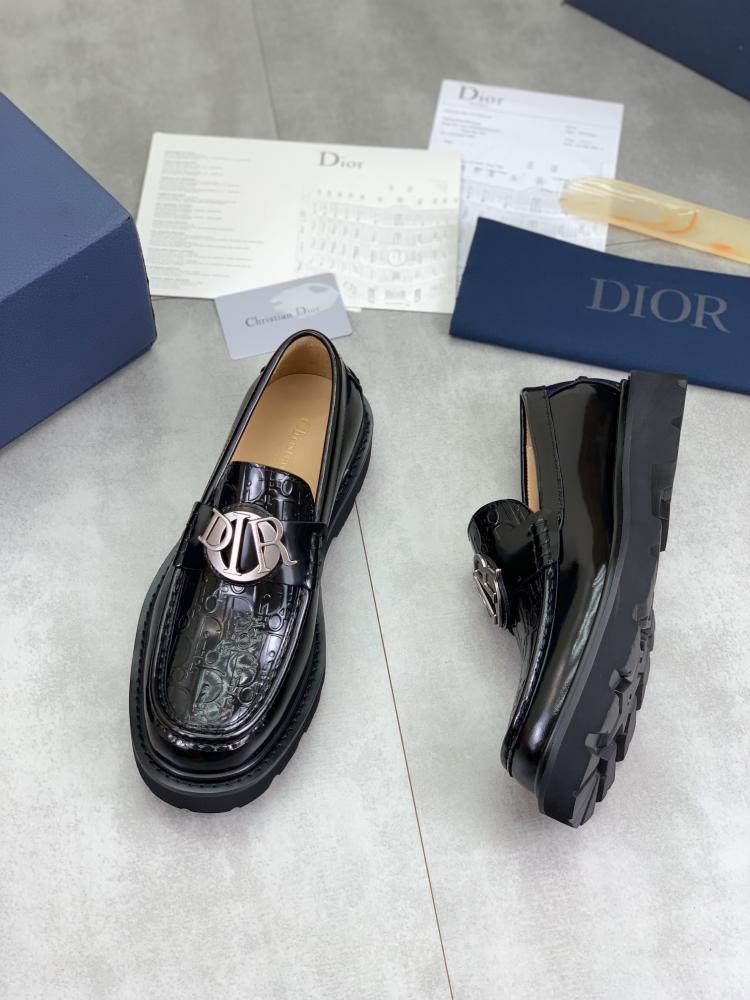 Luxury men's razor from Dior, imitation, on quality