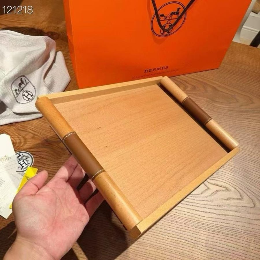 Various trays from the brand Hermes, high-quality imitation