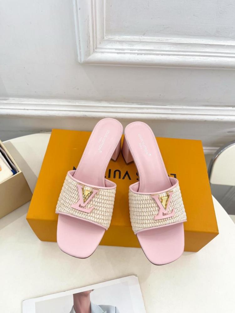 Women's heel - highest quality imitation