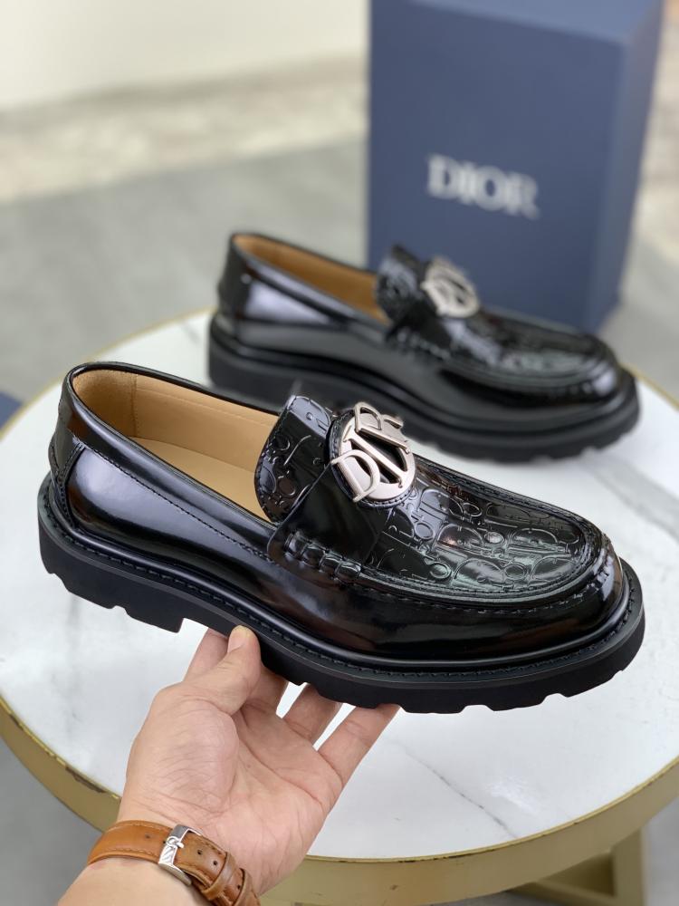 Luxury men's razor from Dior, imitation, on quality