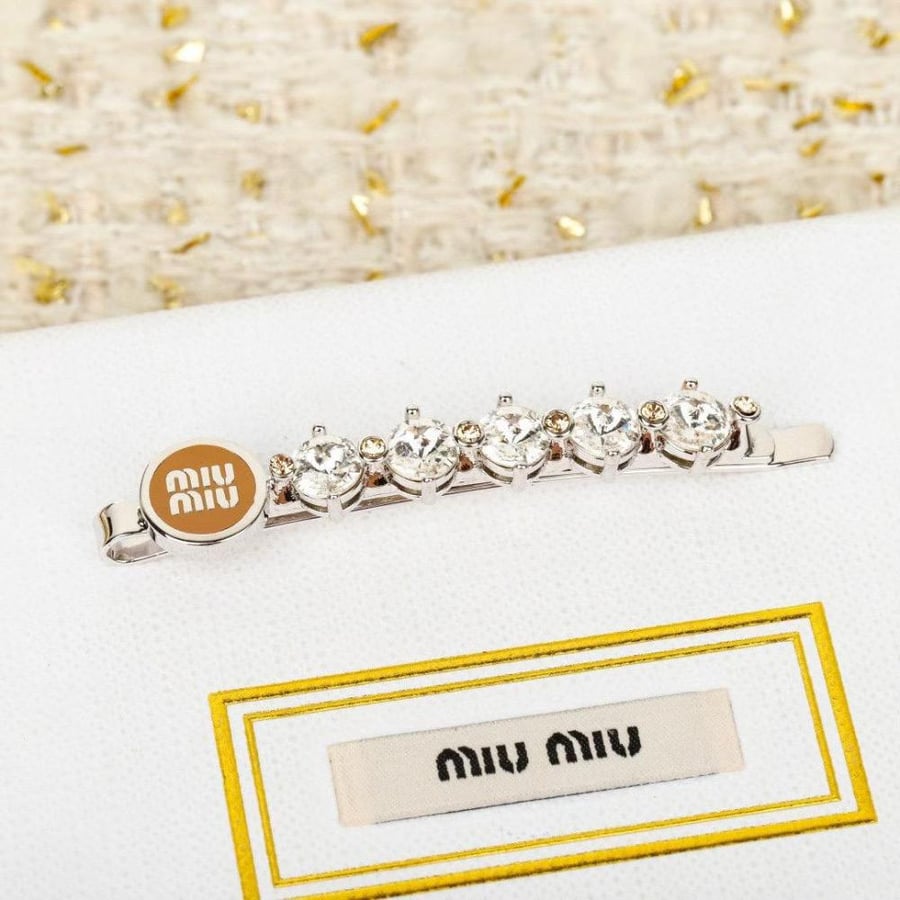 اكسسورات نسائية من MIU MIU- متجر lexivo تقليد أعلى جودة