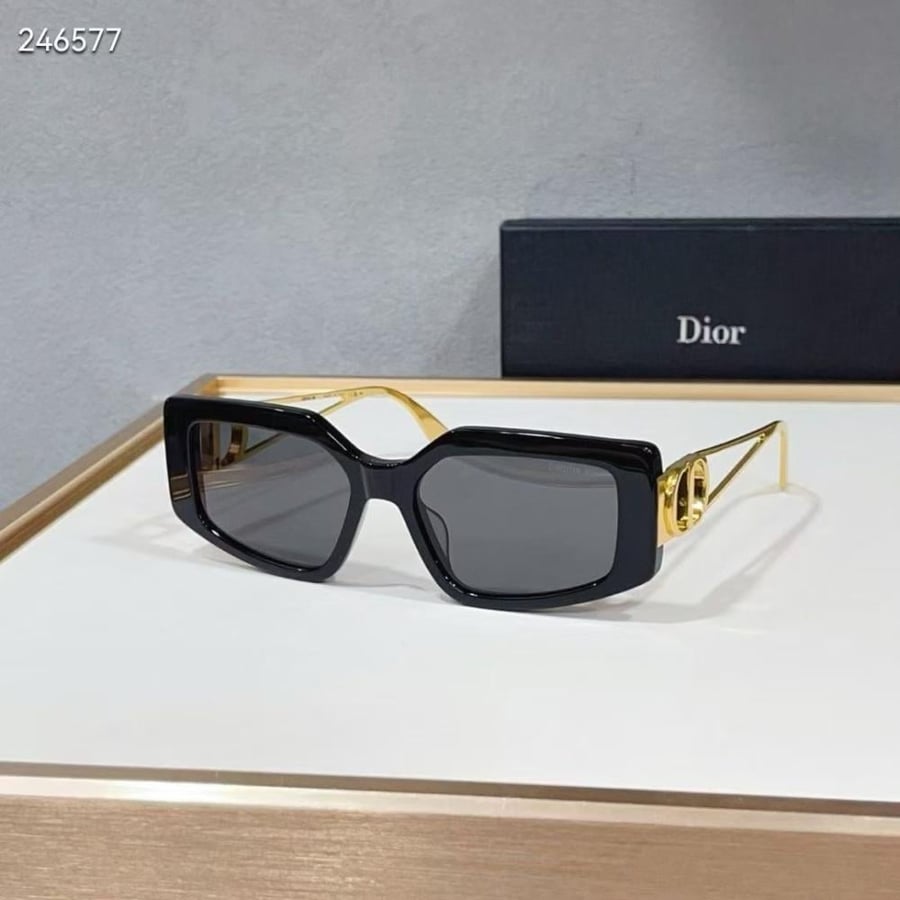 نظارة شمسية نسائية ماركة ديور DIOR تقليد ماركة عالي الجودة