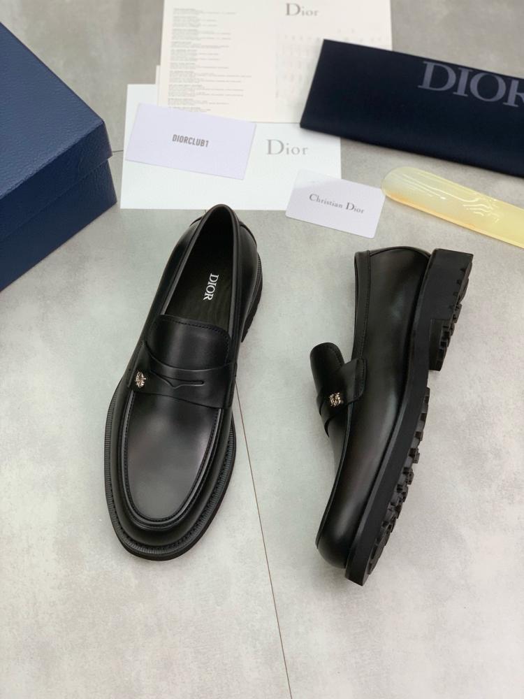 Luxury men's razor from Dior, imitation, on quality