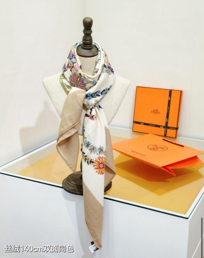Hermes-style scarf, top quality imitation