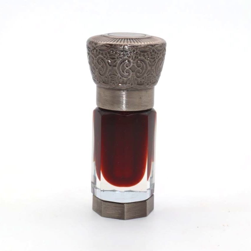 دهن عود جنتابوري (أو تشانثابوري)
