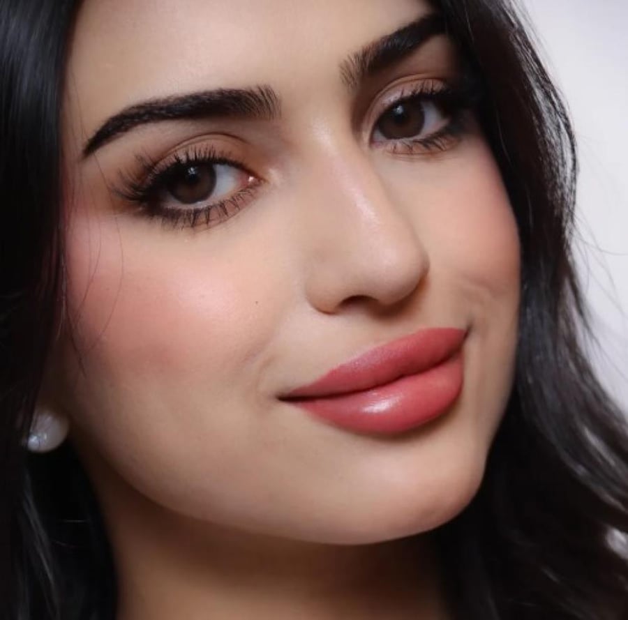 ليناس تان LINA'S TAN
