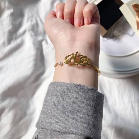 اسوارة نسائيه بالاسم
