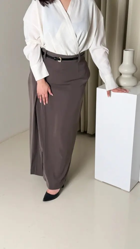 تنورة بكسرة رمادي